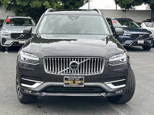 Platinum Grey 2023 Volvo XC90 Plus