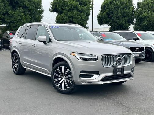 2025 Volvo XC90 B5 AWD Core 7-Seater