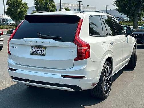 2023 Volvo XC90 Plus