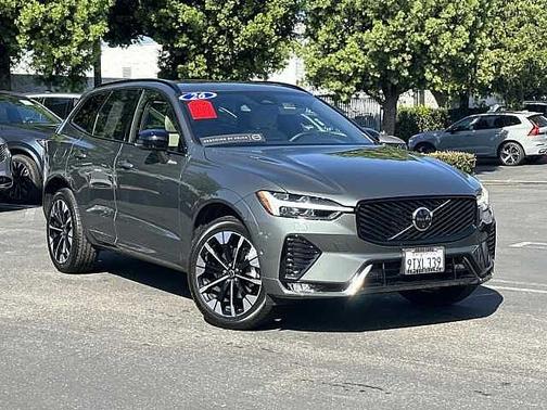 2026 Volvo XC60 Plus