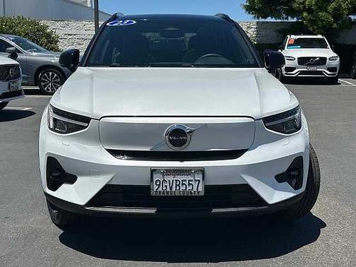 2023 Volvo XC40 Plus