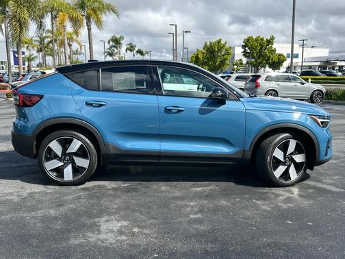 2022 Volvo C40 Recharge Pure Electric P8 eAWD Ultimate