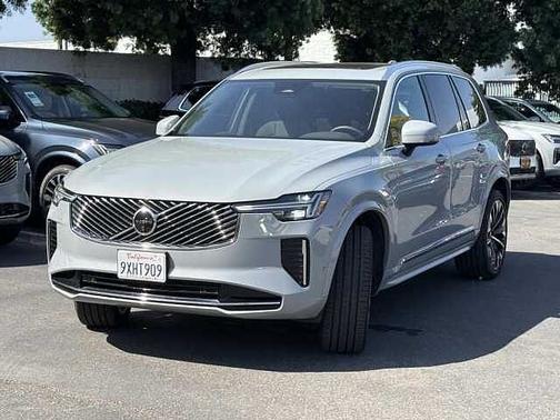 Vapour Grey 2026 Volvo XC90 Plus