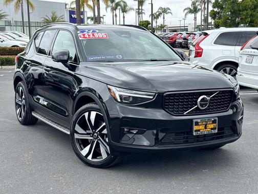 2024 Volvo XC40 Ultimate