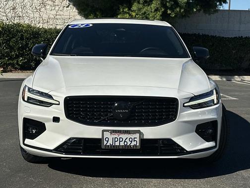 2024 Volvo S60 B5 AWD Plus Black Edition