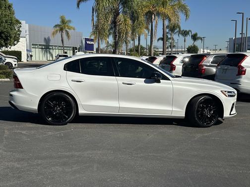 2024 Volvo S60 B5 AWD Plus Black Edition