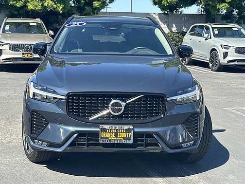 2025 Volvo XC60 Plus