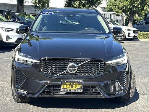 2025 Volvo XC60 Plus