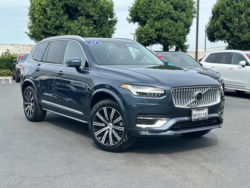 2025 Volvo XC90 B6 AWD Plus 7-Seater