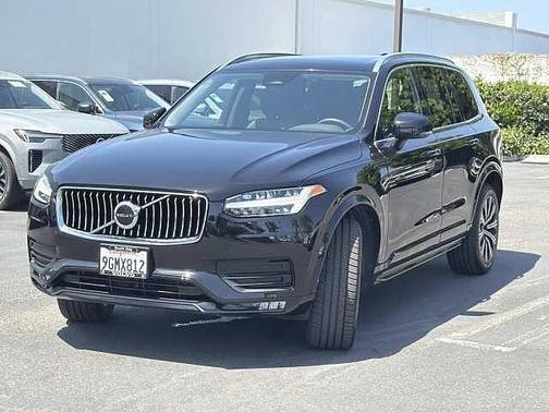 Onyx Black 2023 Volvo XC90 Core