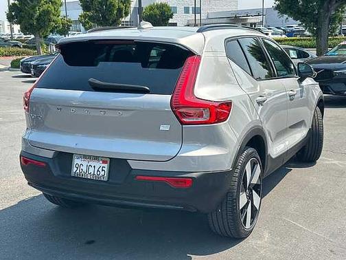 2023 Volvo XC40 Ultimate