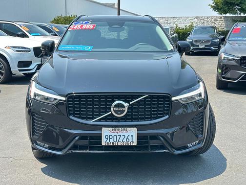 2025 Volvo XC60 B5 AWD Plus