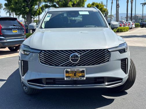 2025 Volvo XC90 Plug-In Hybrid T8 Ultra