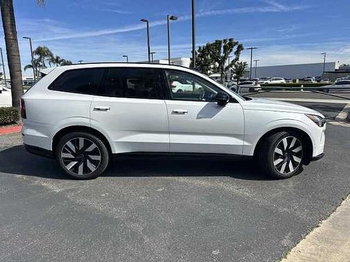 2025 Volvo EX90 Ultra