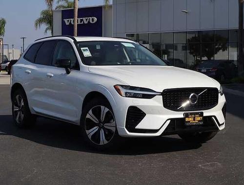 2025 Volvo XC60 Core