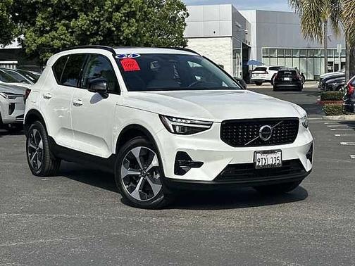 2026 Volvo XC40 Plus