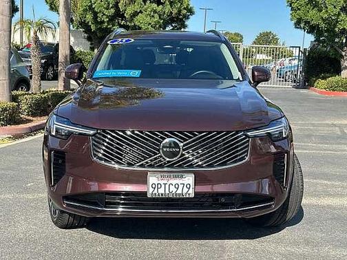 2025 Volvo XC90 Core