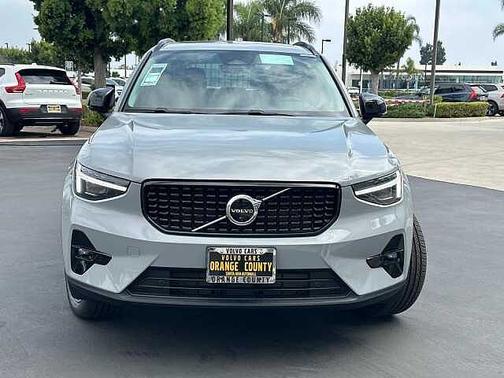 2026 Volvo XC40 Plus