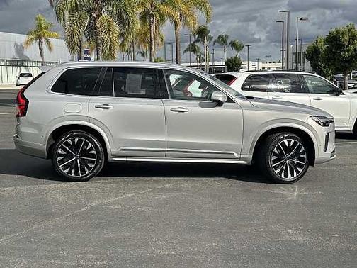 2025 Volvo XC90 Plus
