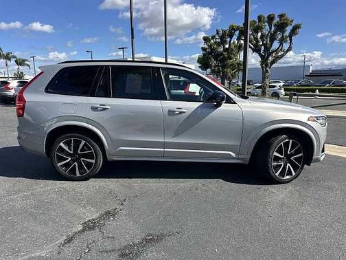 2023 Volvo XC90 T8 eAWD PHEV Ultimate Dark Theme 7P