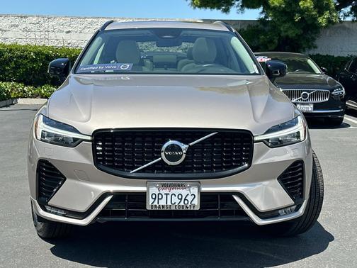 2025 Volvo XC60 B5 AWD Core