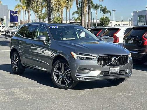 2021 Volvo XC60 T5 AWD Momentum