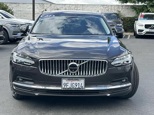 2023 Volvo S90 B6 AWD Plus