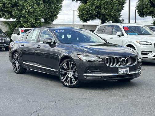 2023 Volvo S90 B6 AWD Plus