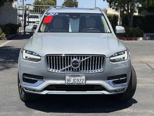 Vapour Gray Metallic 2024 Volvo XC90 B5 AWD Core Bright Theme 7P