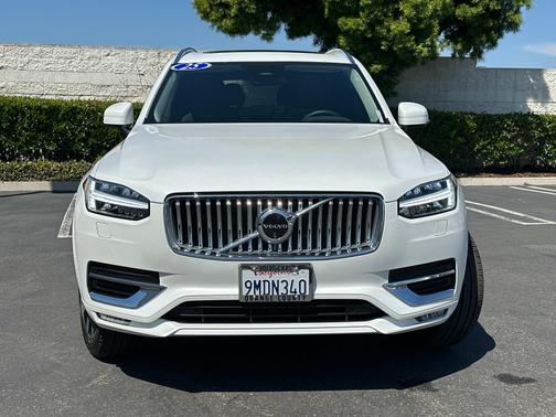 2025 Volvo XC90 B6 AWD Plus 7-Seater
