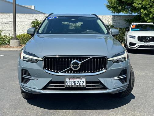 2023 Volvo XC60 B5 FWD Core