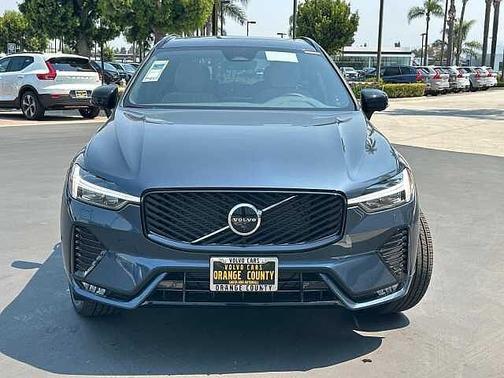 2026 Volvo XC60 Plus