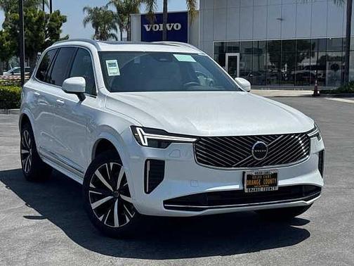 2025 Volvo XC90 Core