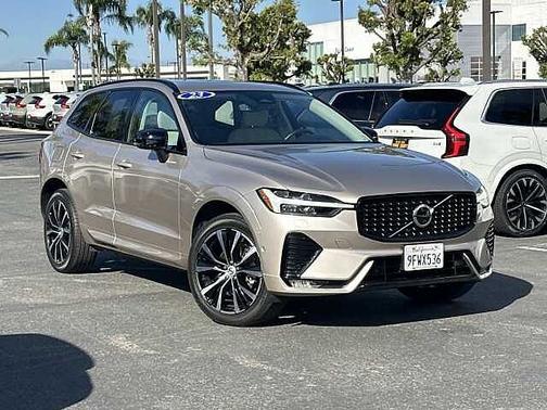 2023 Volvo XC60 Plus