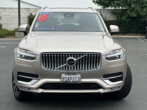 2025 Volvo XC90 B5 AWD Core 7-Seater