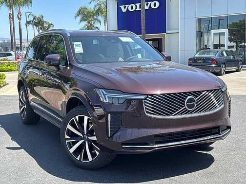 2025 Volvo XC90 Core