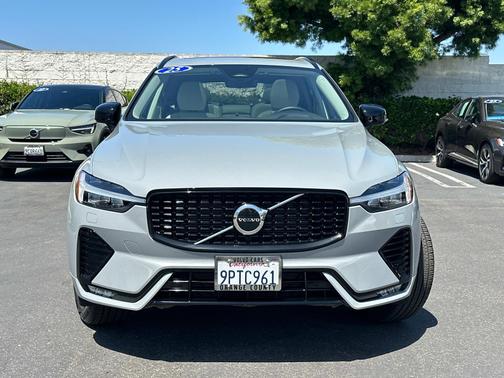 2025 Volvo XC60 B5 AWD Core