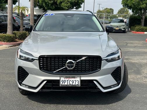 2025 Volvo XC60 B5 AWD Plus