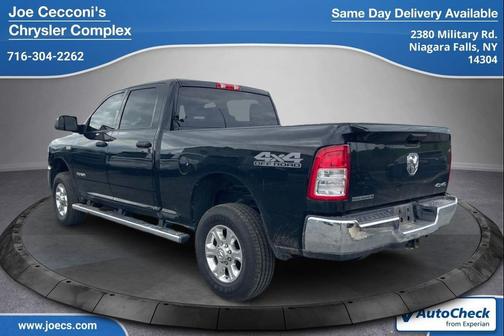 Diamond Black Crystal Pearlcoat 2022 RAM 2500 Big Horn Crew Cab 4x4 6'4' Box
