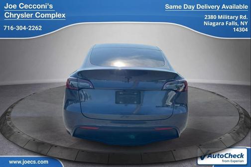 2022 Tesla Model Y Long Range Dual Motor All-Wheel Drive