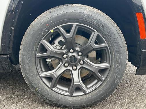 2026 Jeep Grand Wagoneer L Limited Altitude 4x4