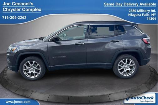 2022 Jeep Compass Latitude Lux
