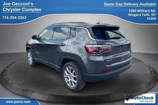 2022 Jeep Compass Latitude Lux