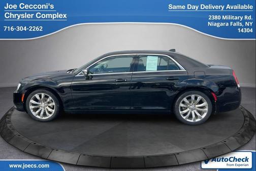 2021 Chrysler 300 Touring