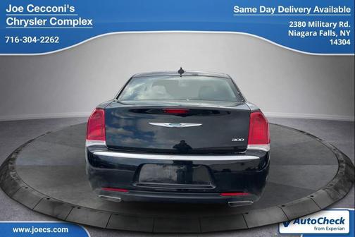 2021 Chrysler 300 Touring