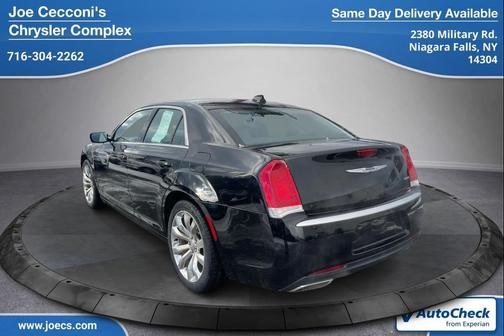 2021 Chrysler 300 Touring