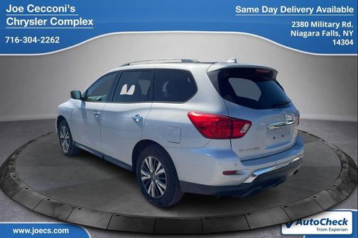 Brilliant Silver Metallic 2019 Nissan Pathfinder SV