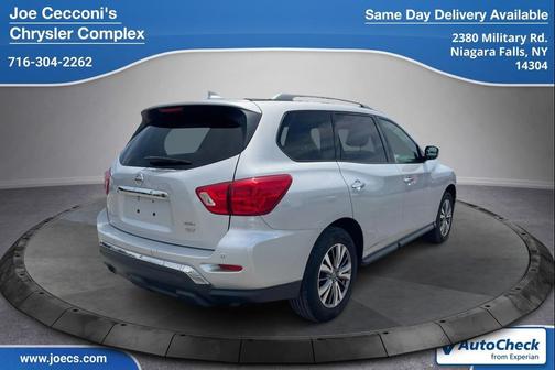Brilliant Silver Metallic 2019 Nissan Pathfinder SV