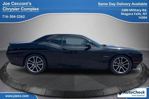 Pitch Black Clearcoat 2022 Dodge Challenger R/T