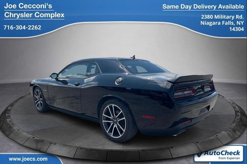 Pitch Black Clearcoat 2022 Dodge Challenger R/T